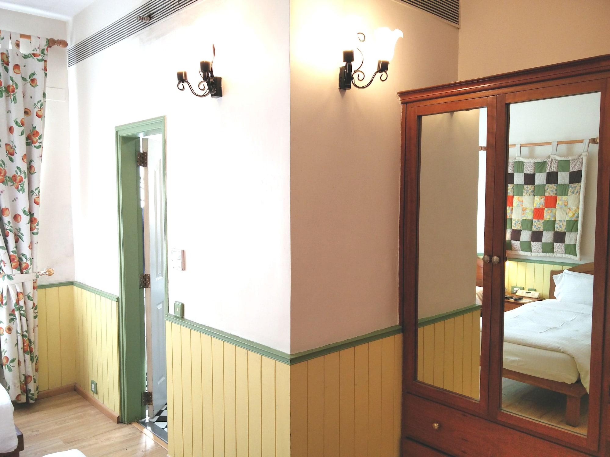 מומביי The Gordon House Hotel, Colaba מראה חיצוני תמונה