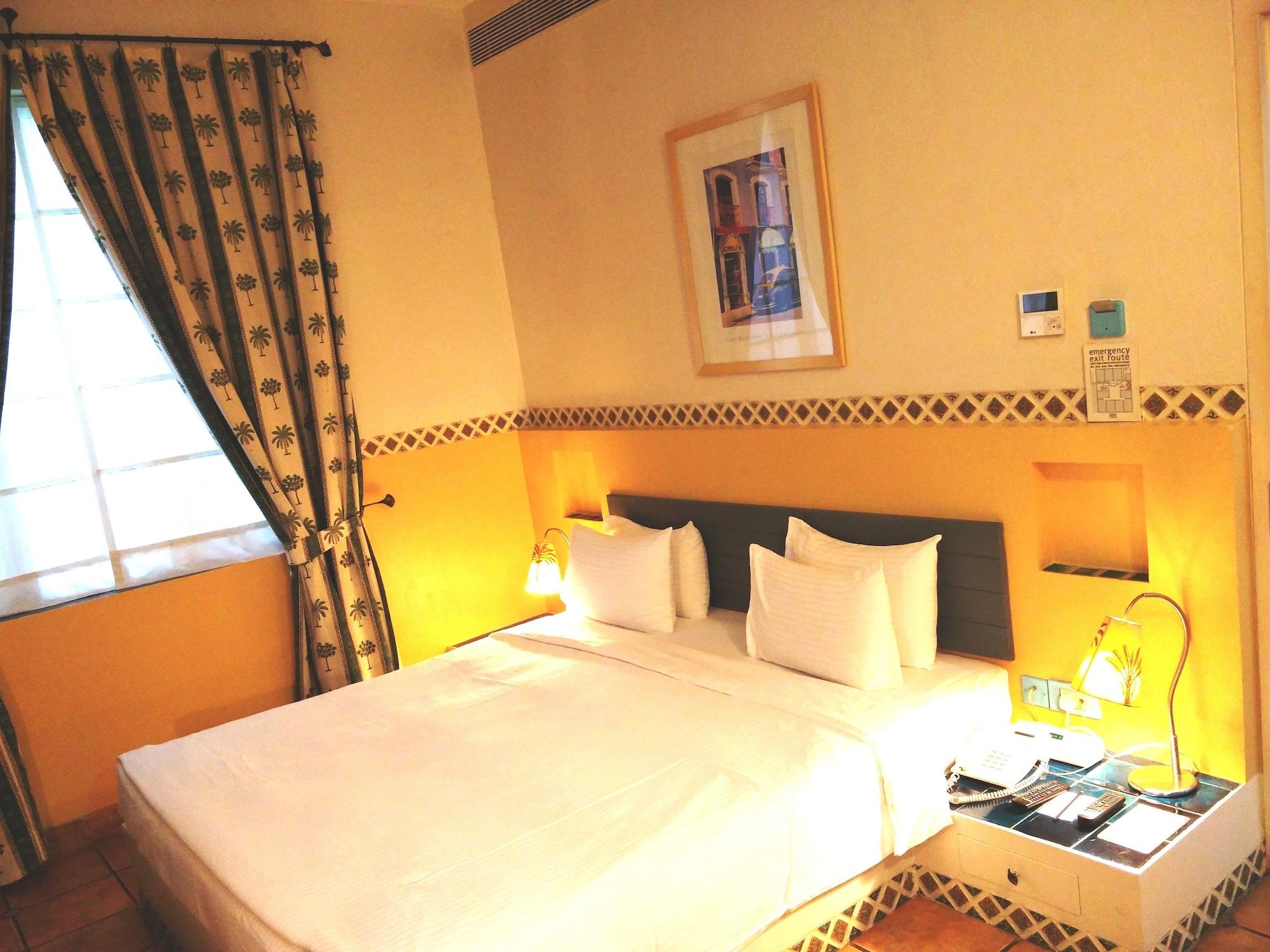מומביי The Gordon House Hotel, Colaba מראה חיצוני תמונה