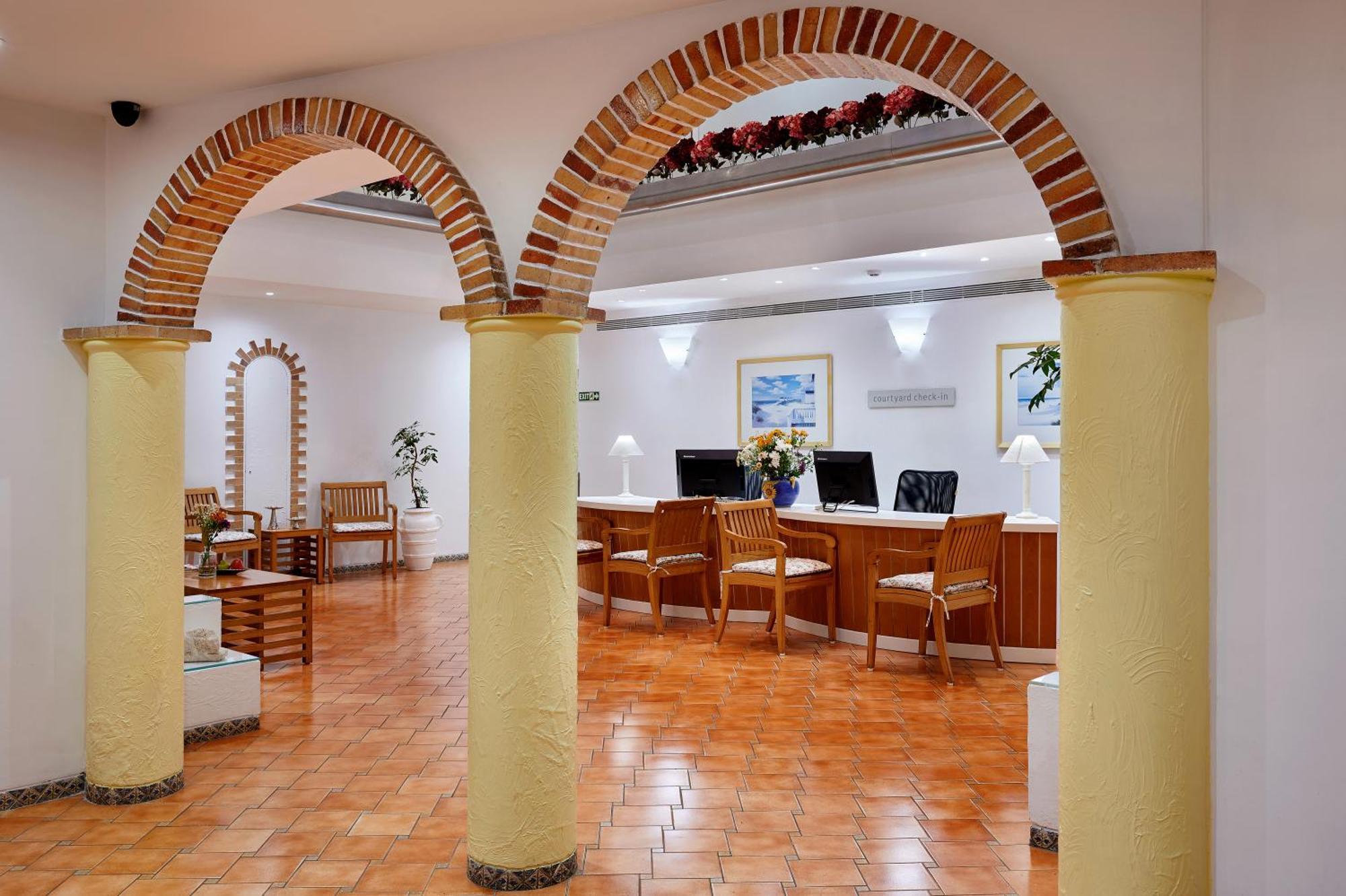 מומביי The Gordon House Hotel, Colaba מראה חיצוני תמונה
